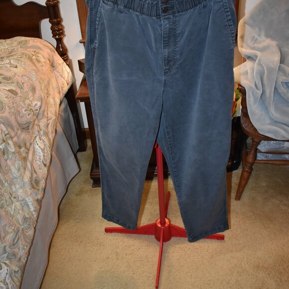 pants - Picture 3 of 5